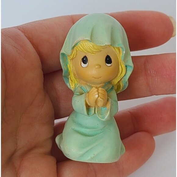 2001 Precious Moments Nativity Scene Mother Mary Miniature Collectible Figurine - Picture 10 of 10